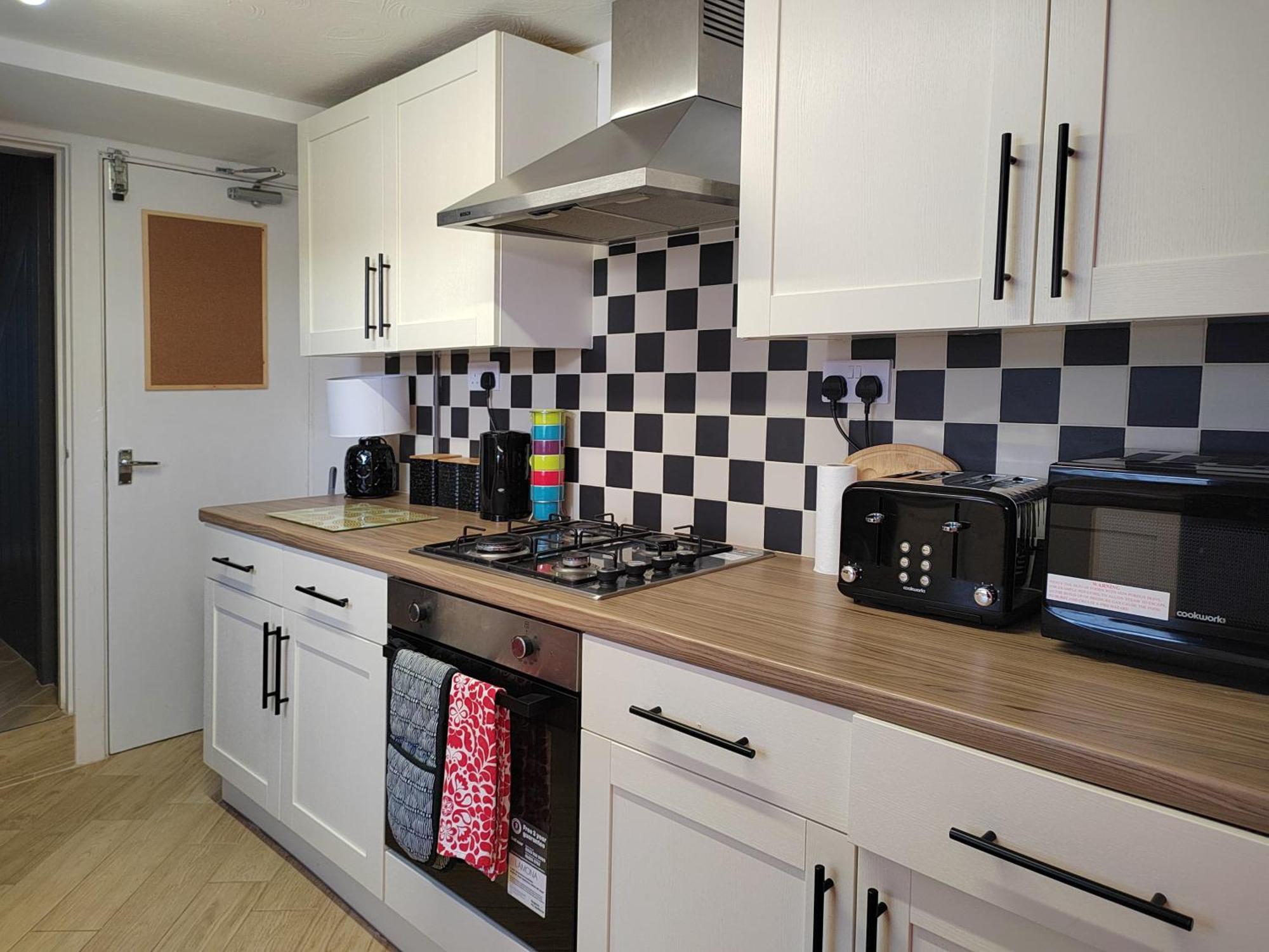 Granville 5Br Townhouse - Ideal For Groups, Families Or Contractors By Suitely Cheltenham Extérieur photo